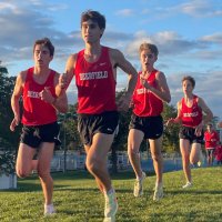 Deerfield Distance Crew(@CoachScottDFDC) 's Twitter Profile Photo