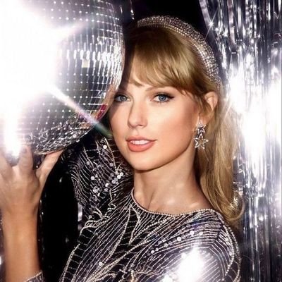 kimnaare's profile picture. 🎒🧣