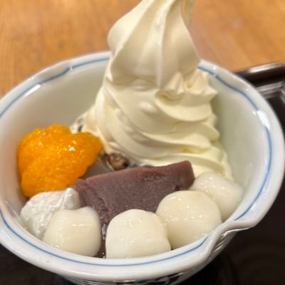 QwjxC's profile picture. 