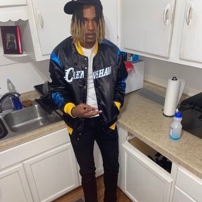 neverstopballn's profile picture. 