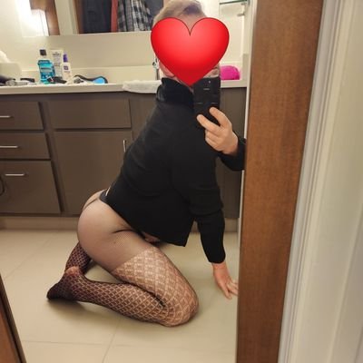 36y/o. No Minors. 

Just a secret sissy hiding behind an Alpha Man exterior. Looking for a dominant woman to put me in my place, or a sub to play with.