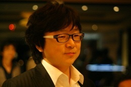 seoksik's profile picture. 