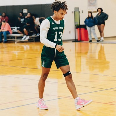 kates_zhaavion's profile picture. God 1st c/o of 2025 6’1 guard