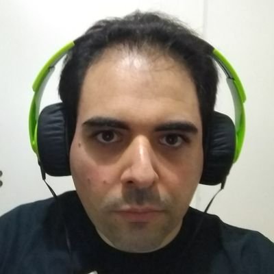 Ing. en Computación, Locutor de Radio y Estudiante de doblaje. Creativo y apasionado de la música, los videojuegos, la radio y el doblaje.