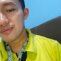 Penikmat hari (@mochrisal8) 's Twitter Profile