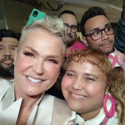Eterna Baixinha da Xuxa e Chiquitita
-Tenho CID10-F840 (Autismo Infantil)