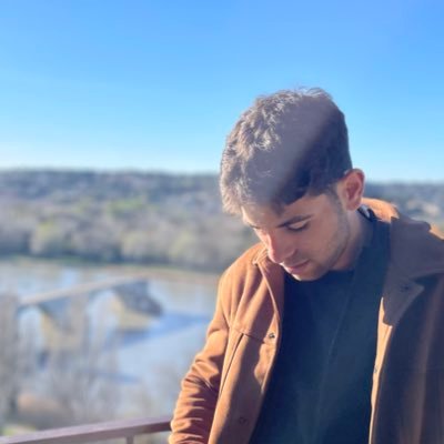 green_stav's profile picture. Physics and CS