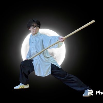 武術関係＆ゲームのことを呟いてます！ 詠春拳 洪家拳 酔八仙の術 太極拳 八極拳を稽古しています。アニメ・ゲーム・声優好きなので、同志の方はフォロー願います‼️万国共通の礼(禮)の力を伝え、アニメと武術を統合する研究をしています‼️ ホロライブマリン船長推し！