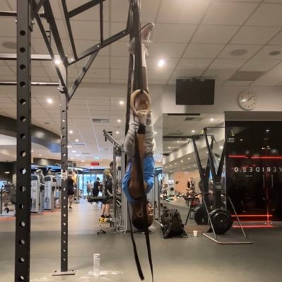 Weightedpu11311's profile picture. I work out like there no tomorrow 🎥 weighted pull ups & dips.