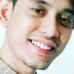 Working as a Medical Lecturer at University Putra Malaysia. Also Experienced In Creating Videos And Music Online.
