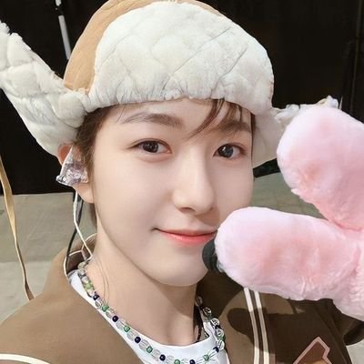 bukan solo stan, tapi #RENJUN 🦊 prioritas
