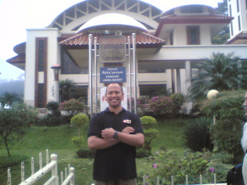 RaLeNdraRendra's profile picture. SEMANGAT-MANDIRI-AKTIF-RELIGIUS-TERARAH