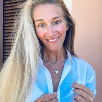 HanClark12's profile picture. Instagram: hanclark12