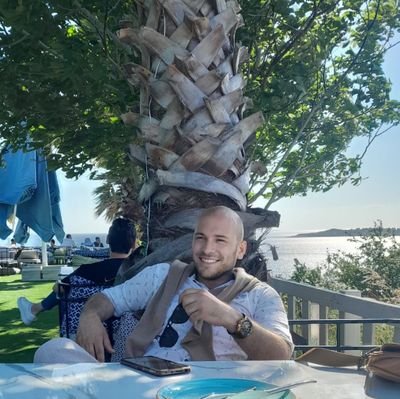 erenteresann's profile picture. 