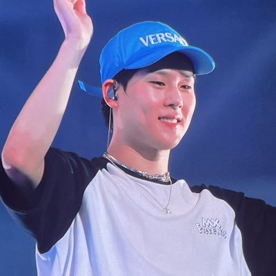#joohoney🐝 : “Hello baby, my name is Freddy freakin Krueger” ꨄ p1ece ꨄ MonWenee ꨄ stay ꨄ multi ꨄ hottie ꨄ (fan account)