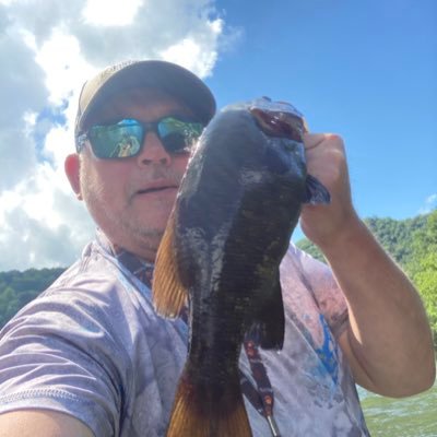 Rose2133Otis's profile picture. Musky hunter bass fisherman archery hunter outdoorsman