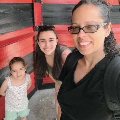 🇵🇷🇺🇲
mom of 2💙❤ 
Red Sox girl ⚾️⚾️⚾️
3rd grade ESL teacher 👩‍🏫
Donors Choose https://t.co/XcD7Z2cZV6