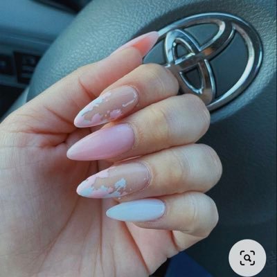 whatkissme's profile picture. 