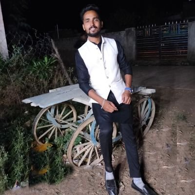 government teacher 
professional anchor& singer
Utube -Pawan Prajapati
insta- prajapati_pawan91