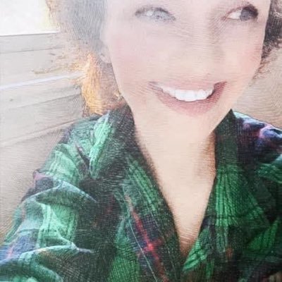 Mother of four 👶🧒🏼🧑🏼🧑🏼. Dog 🐕 lover. A novel in a world of tweets.
