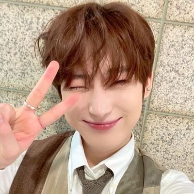 fan account || filo || engene • zerose • moa • my • nctzen • once • bunnie • fearnot ||
•~ sunoo's amber fox eyes (´ε` )♡
sunoo over anyone ≧ω≦ ~• BARAGI ♡