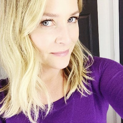 Mother, Wife, Grandmother. Real Estate Manager, Teenagers' & Children’s literature writer. [FAN ACCOUNT FOR ARIZONA ROBBINS]