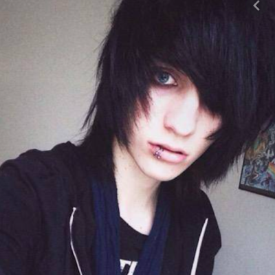 emo1727384773's profile picture. 