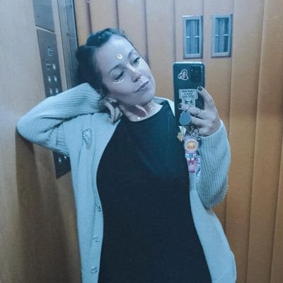 srita_capricho's profile picture. Pequeña porteña canalla. Sxe. Sarcástica. Peripecicamente histerica .