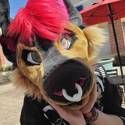 21 | she/they | bitchy t-girl| certified cutie | internally screaming | 🚒 FF/Paramedic/HAZ OP 🚑 | menace to the FAA