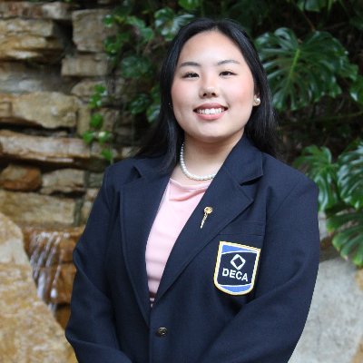Missouri DECA State President | @MissouriDECA | Email: president@modeca.org