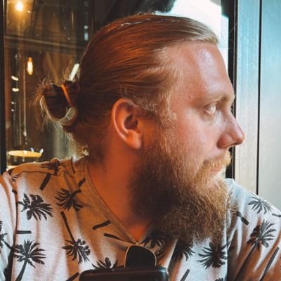 I help discord community owners set up a profitable server in 30 days
ā Using the internet
š» Full stack developer
šØāš§āš§ Divorced father of twin daughters