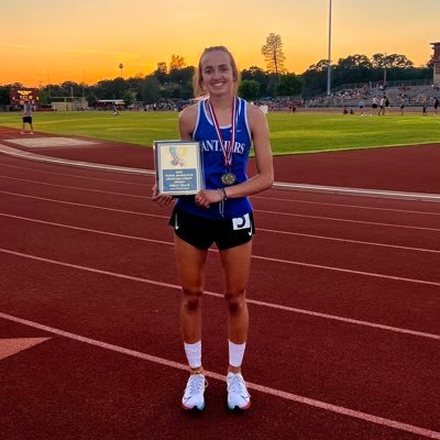 Shasta JUCO 25’, GPA: 4.0, Interested Major: Business, 200m: 26.01, 400m: 58.4, 400m relay split: 56.2, 2x Section Champion, State Qualifier, JO Qualifier