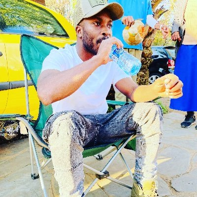 Petros90303405's profile picture. 