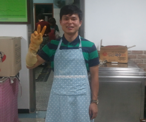 eryners's profile picture. 요리봉사 카페 운영자. 조금의 여유를 가지고 주변을 둘러보시면, 따뜻한 손길을 필요로 하는 곳이 많이 있습니다. 함께 따뜻한 마음과 손길로 주변을 즐겁고 훈훈하게 만들고 싶으시다면 함께 했으면 좋겠습니다.
http://t.co/NwVxB114Gj