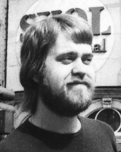 tormilde's profile picture. Slask, slubbert, tølper, vandal, barbar, pøbel, slamp, slyngel, berserk, pakk, rabagast... men det er bare hva den nærmeste familien kaller meg.