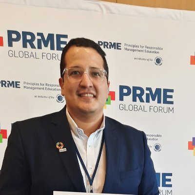 Profesor @espae, Escuela de Negocios @espol 🇪🇨
Tuiteo sobre sostenibilidad y responsabilidad empresarial
Mis opiniones no representan a mi empleador