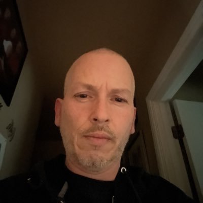 CritDuRun187's profile picture. Here. Just here
