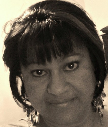 Arquitecta de profesión, Crítica y siempre en defensa de una buena educacion ....
