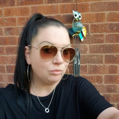 LisaRea54681496's profile picture. Prefer animals to humans, love art and crafts, sarcastic but not bitchy, have a thirst for knowledge, love autumn and winter..... oh, and sleeping! ❤😴😁😛