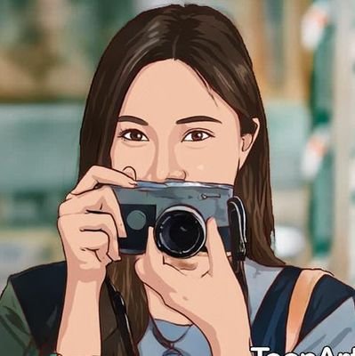Una personita que vive por la fotografía pero aún no puede vivir de la fotografía , 26 añitos, me gusta la salchi, signo leo. lamentablemente bi, 🇵🇪🌻
