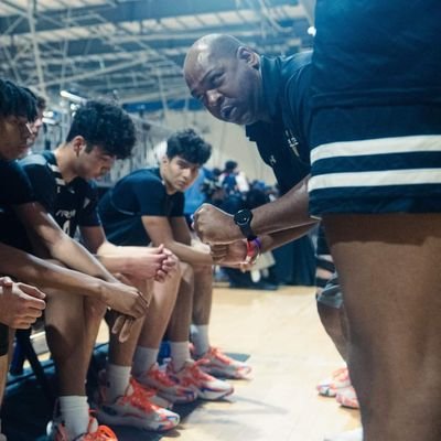 Coach: @VAElite @risecircuit 
HS Basketball Coach
Founder: MTC Media and Communications LLC and @mtcwithmook 
Available for interviews/voice overs