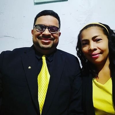 TODO LO PUEDO EN CRISTO QUE ME FORTALECE.

DISCIPULO DE CRISTO 

EMPRESARIO #PETROLEO #GAS #MADERA #ALIMENTOS #AUTOPARTE

PASTOR #MONTESION

PADRE

ESPOSO

HIJO