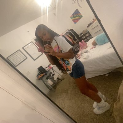 prettyvirgo_2's profile picture. 