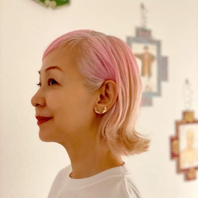 yasunotomoko's profile picture. STYLIST COSTUME-DESIGNER/JEWELRY-DESIGNER/INNER-WEAR-Creativedirector     https://t.co/bHz45dzMZ1