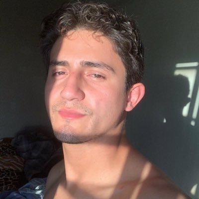 CarlosRam137's profile picture. Sigue tu pasión y la vida te premiará