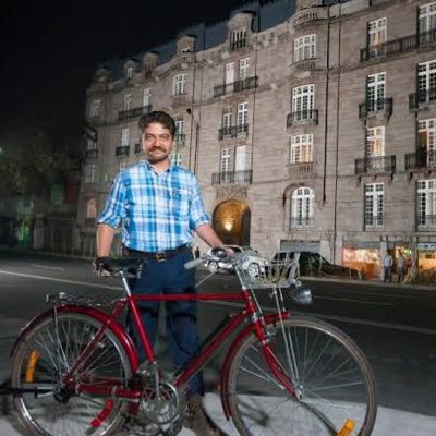 ArquitectoRestaurador de lo muy antiguo y no tan viejo. Promover y proteger el patrimonio cultural de México, histórico artístico y urbano. Cronista de la #Bici