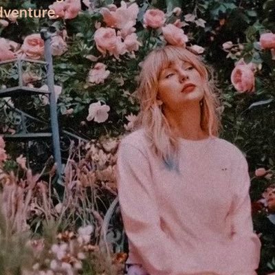 cookiiieeees_'s profile picture. It’s Me. Hi 💜💜💜