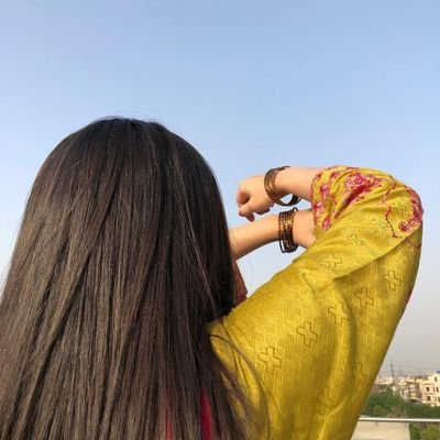 chikni_mlai's profile picture. uet|27|
اپنی شہزادی سے کہو، سلطان سے دور رہے۔