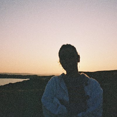 Editor/Motion Designer. I make things move by day and make music mostly by night. Visiting Lecturer Moving Image Design, NCAD.
https://t.co/YpZUcqhWRd…