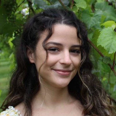 MmeSamTeaches's profile picture. FI Teacher